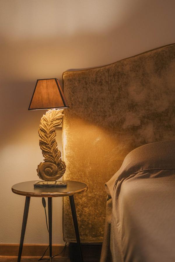 Napule...E Apartments Peschiera del Garda Ngoại thất bức ảnh