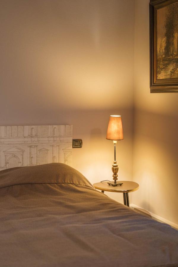 Napule...E Apartments Peschiera del Garda Ngoại thất bức ảnh