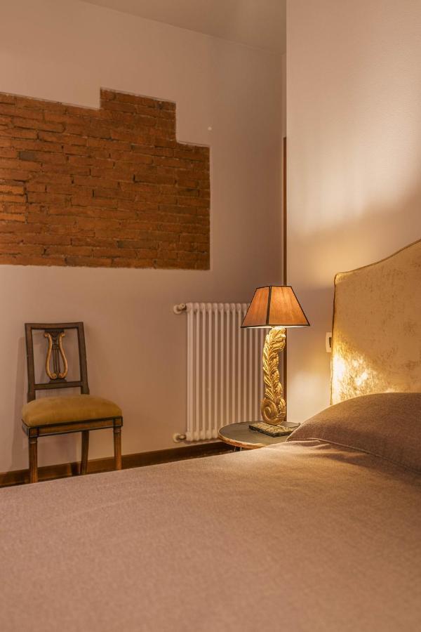 Napule...E Apartments Peschiera del Garda Ngoại thất bức ảnh